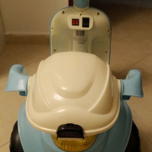 Children's Vespa used with charger