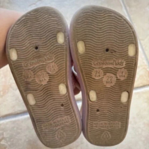 Ipanema kids sandals used size 24 purple with visible marks