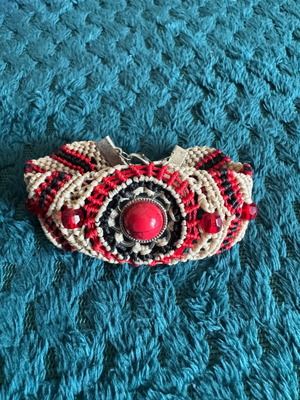 Macrame bracelet new, white and red