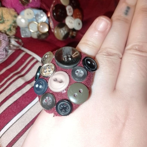 Handmade ring with buttons new