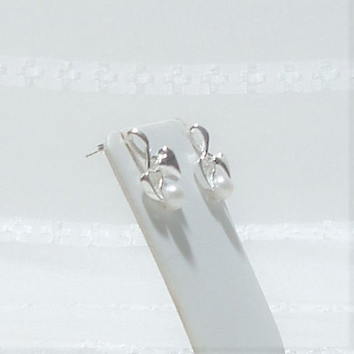 Fashion 925 silver earrings with white pearl new