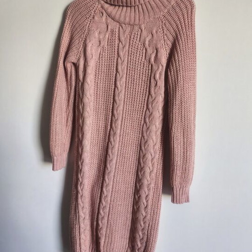 Knitted dress used, very warm, one size, pink