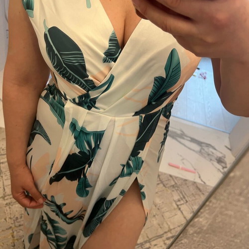 Long dress with front slits like new, size S, colorful
