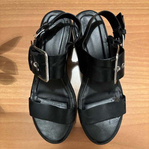 Bershka black leather platform sandals used with silver buckles size 40