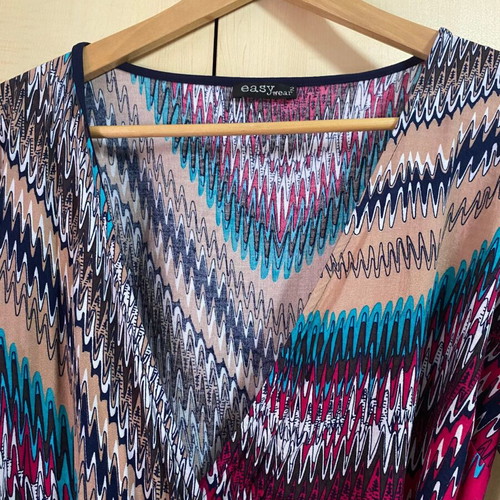 Easy Wear Long Tunic with Geometric Zigzag Print Medium like new