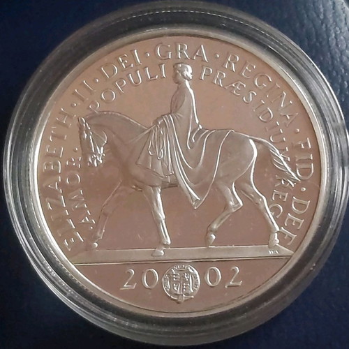 Royal Mint 3 x 5 Pound 2000/2001/2002 Elizabeth Proof Silver coins like new with case