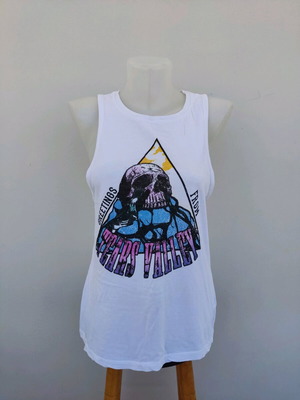 White sleeveless women's blouse size M like new