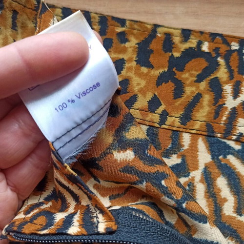 Animal print skirt new, viscose, size S-M