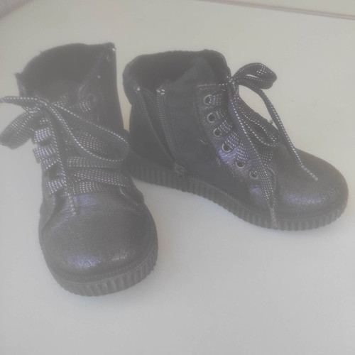 IQ Shoes girls' boots size 27 like new, black and blue, leather insole