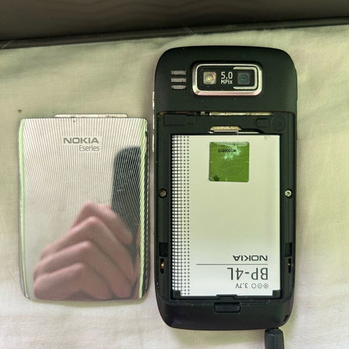 Nokia E72 like new