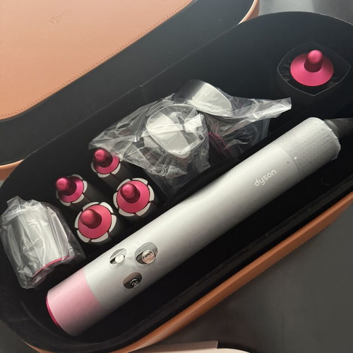 Dyson Airwrap like new with original box and accessories