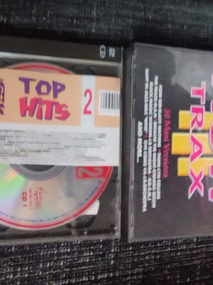 Music CDs like new, pack of 4