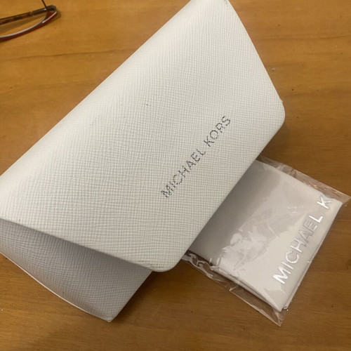 Michael Kors glasses case like new, white with Saffiano texture