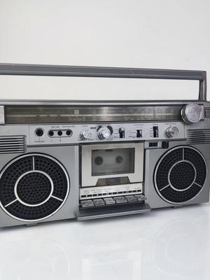 Toshiba RT-S713 vintage boombox used for service or decoration