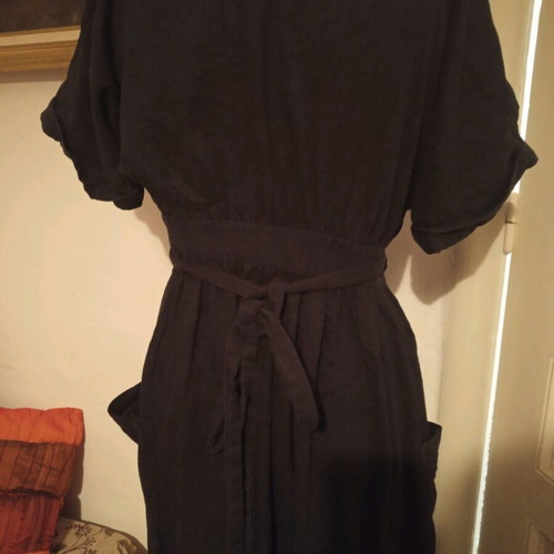 Black linen dress used with pockets and waist belt size S
