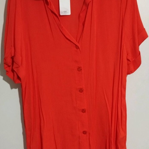 LASCANA long shirt new with tag, size M
