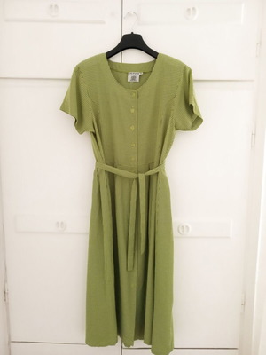 Colours Of The World dress green like new, size M