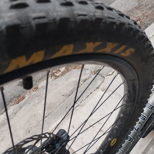 Maxxis Minion DHF tire used, downhill-enduro