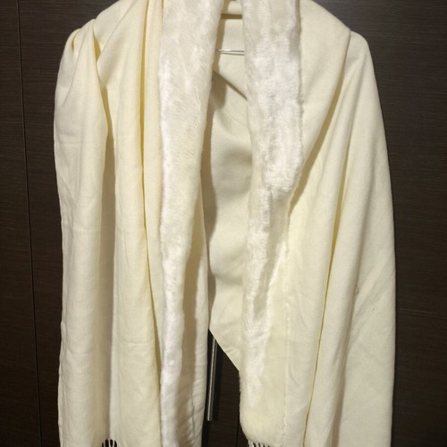 Cashmere Roya Rossi pashmina with fur details like new, ice color