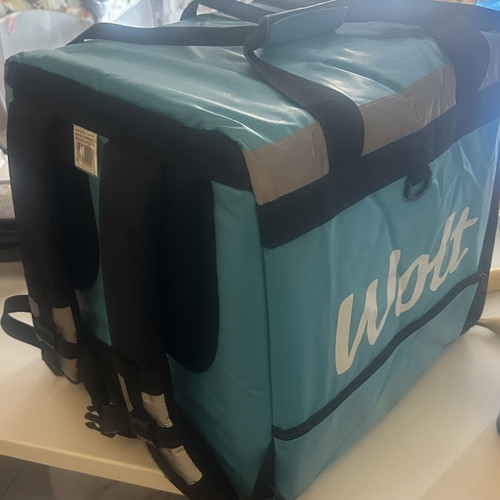 Wolt insulated backpack and food transport box