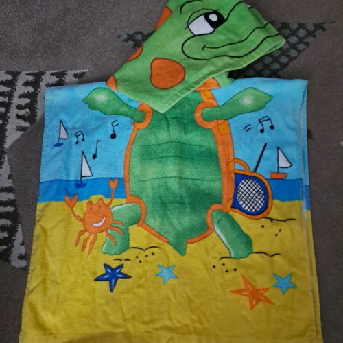 Baby poncho bath towel like new