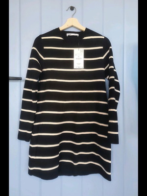 ZARA dress black and white striped long sleeve new size Medium