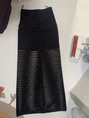 Danoff Evening Maxi Skirt Black Small like new