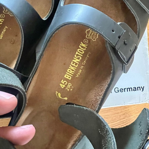 Birkenstock sandals size 45 like new, black