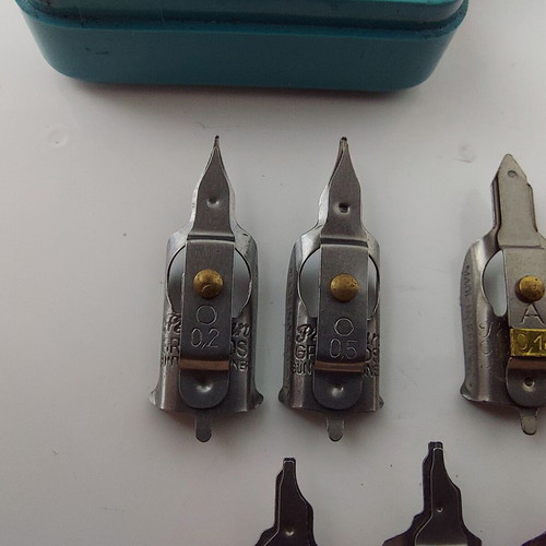 Pelikan Graphos set of 9 used drawing nibs #5604