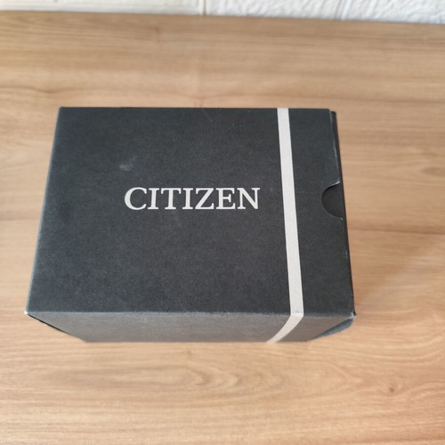 Citizen watch package nj0159-86a like new with booklet and paperwork