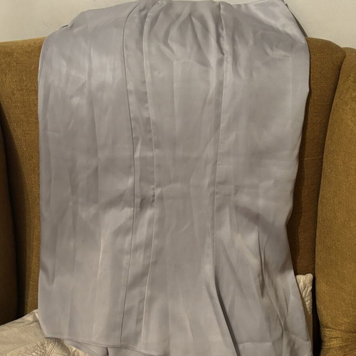 Satin skirt with wavy cut, pearl grey