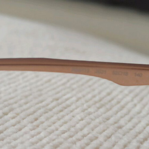 Rayban eyeglass skeleton like new, rose gold