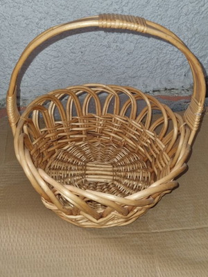 Wicker basket used, height 30cm, diameter 20cm