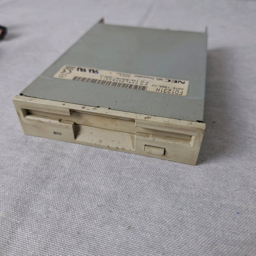 Floppy Disc 3.5 Drive NEC 1999 FD1231H used with ribbon cable