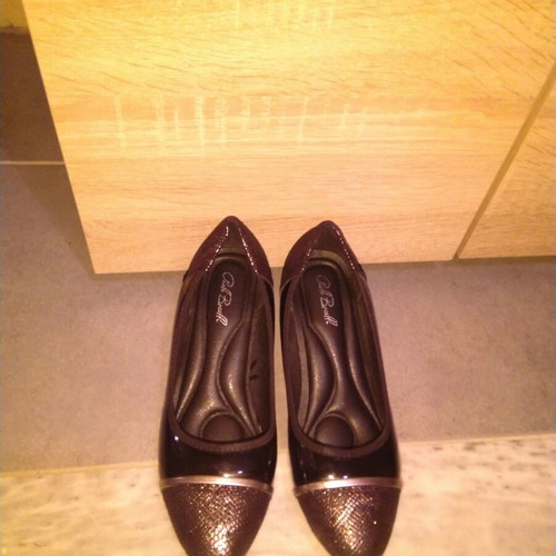 Patent leather women's shoes, mid heels