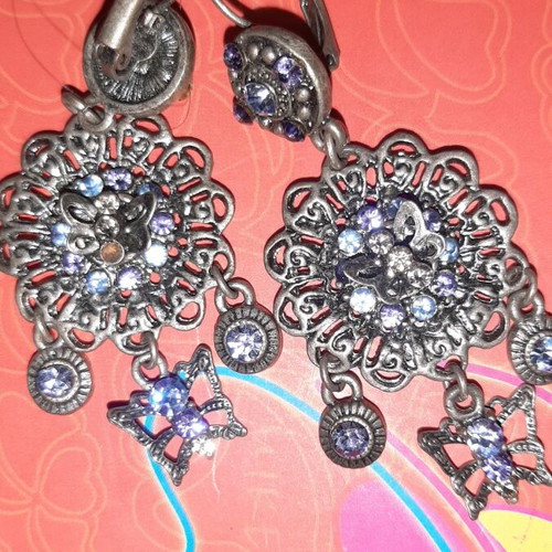 Earrings like new with beautiful details