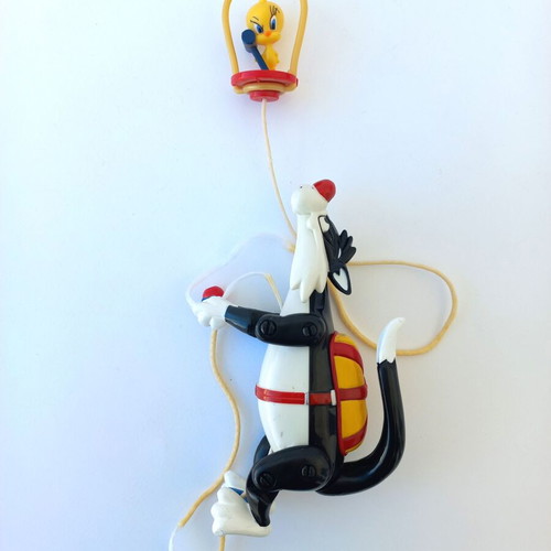 Vintage collectible Sylvester & Tweety toy like new, 2002