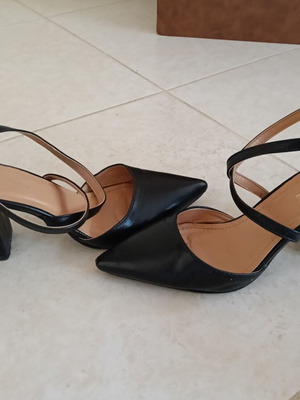Women's black pumps size 39 used, comfortable for many occasions