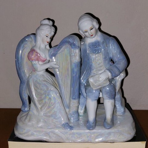 Porcelain decorative vintage like new
