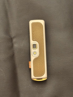 Nokia 7380 mobile phone in very good condition with small screen crack