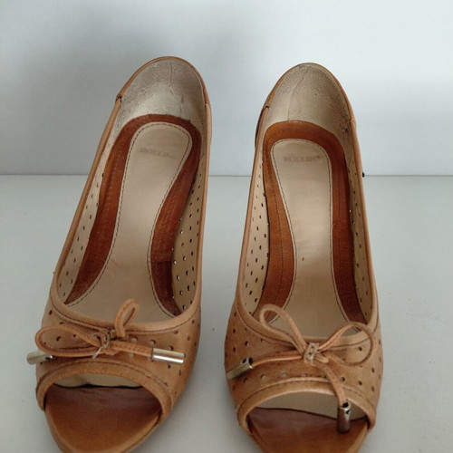 Rollini perforated brown pumps like new, size 39