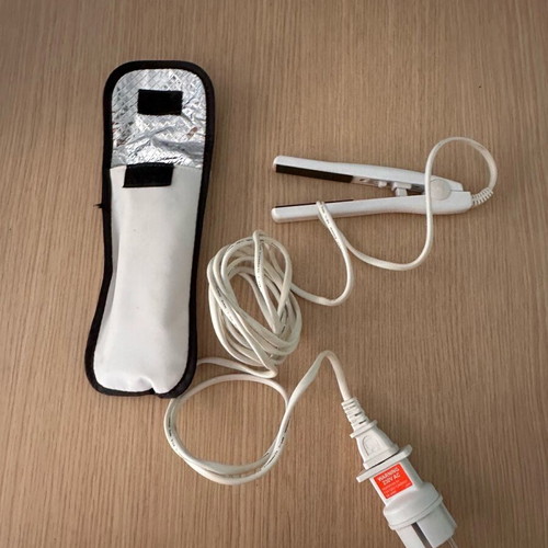 Travel hair straightener like new, hair press