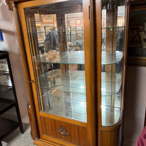 Solid walnut display cabinet like new with three shelves