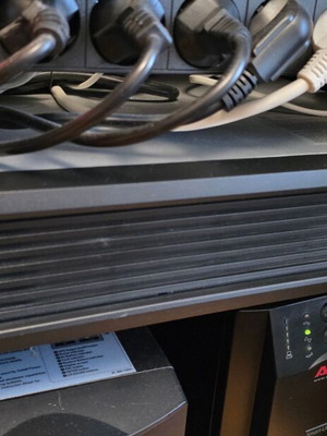 APC Smart-UPS SMT1000 UPS rack version μεταχειρισμένο, καθαρό ημίτονο, πλήρως λειτουργικό