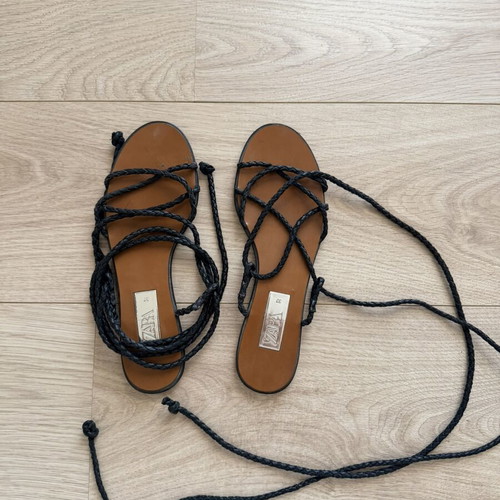 Zara leather women's sandals like new, size 37, black