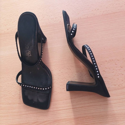 Black sandals with rhinestones size 38, wide heel