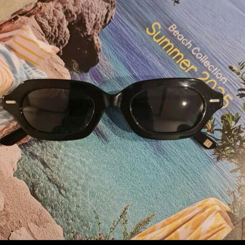 Jennifer women's sunglasses black with polarized lenses new