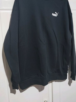 Puma thin sweatshirt without hood like new, size M, black
