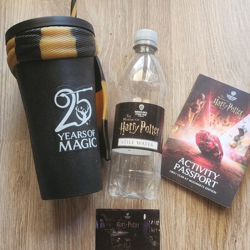 Harry Potter Warner Park collection, 25 years magic cup, water bottle, ticket, booklet