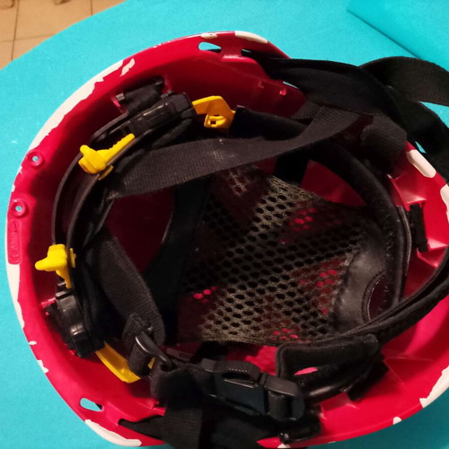 Firefighter helmet Dasopirosvesti - EMAK 2005 with rescue mask
